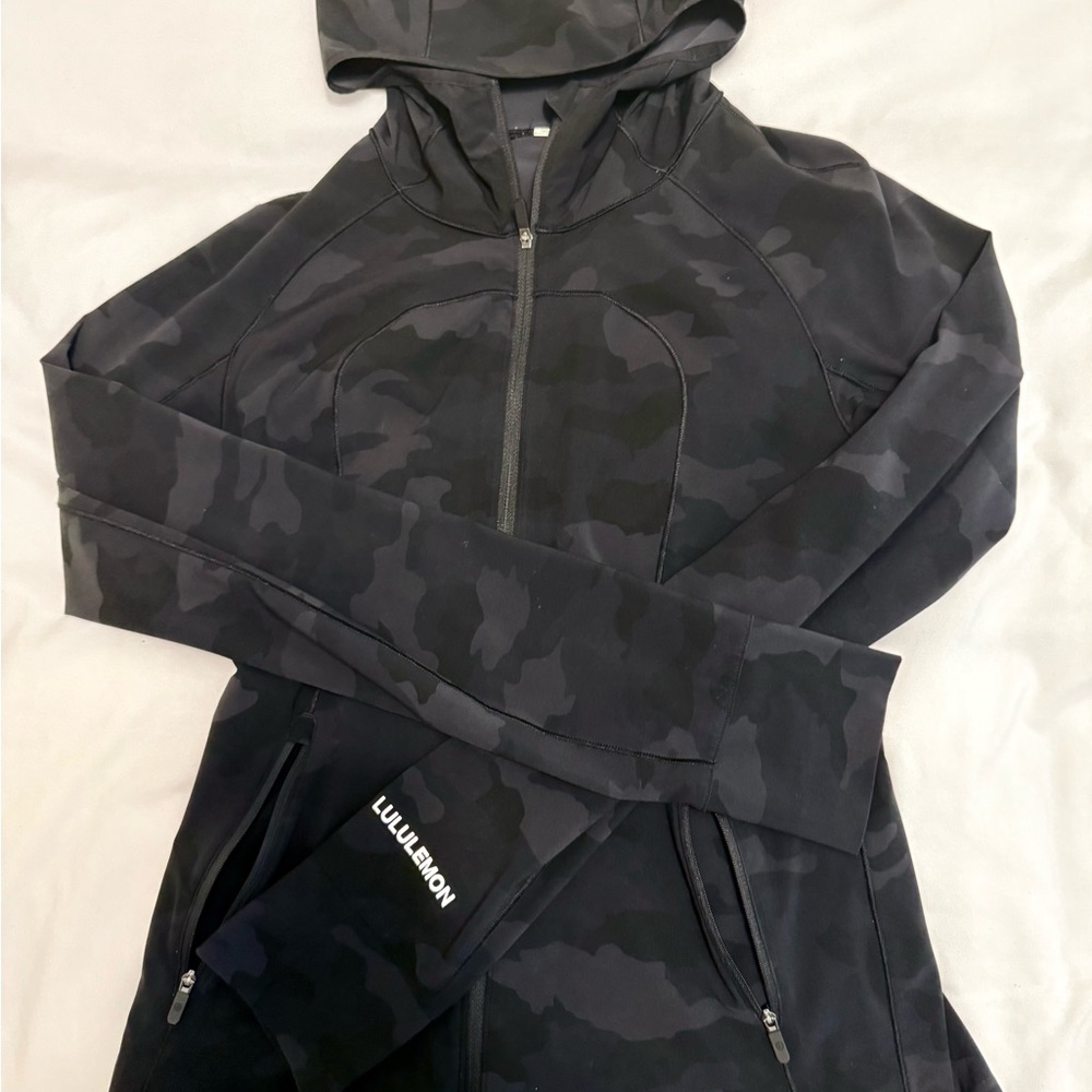 Lululemon Athletica Hooded Align jacket size 4